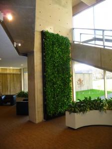 Custom Fiberglass Divder Planters